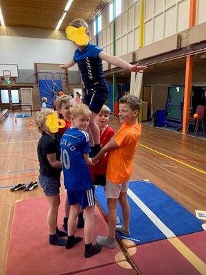 acro 2
