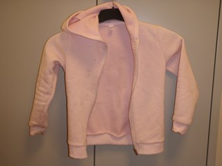 Roze vest met capuchon 122-128
